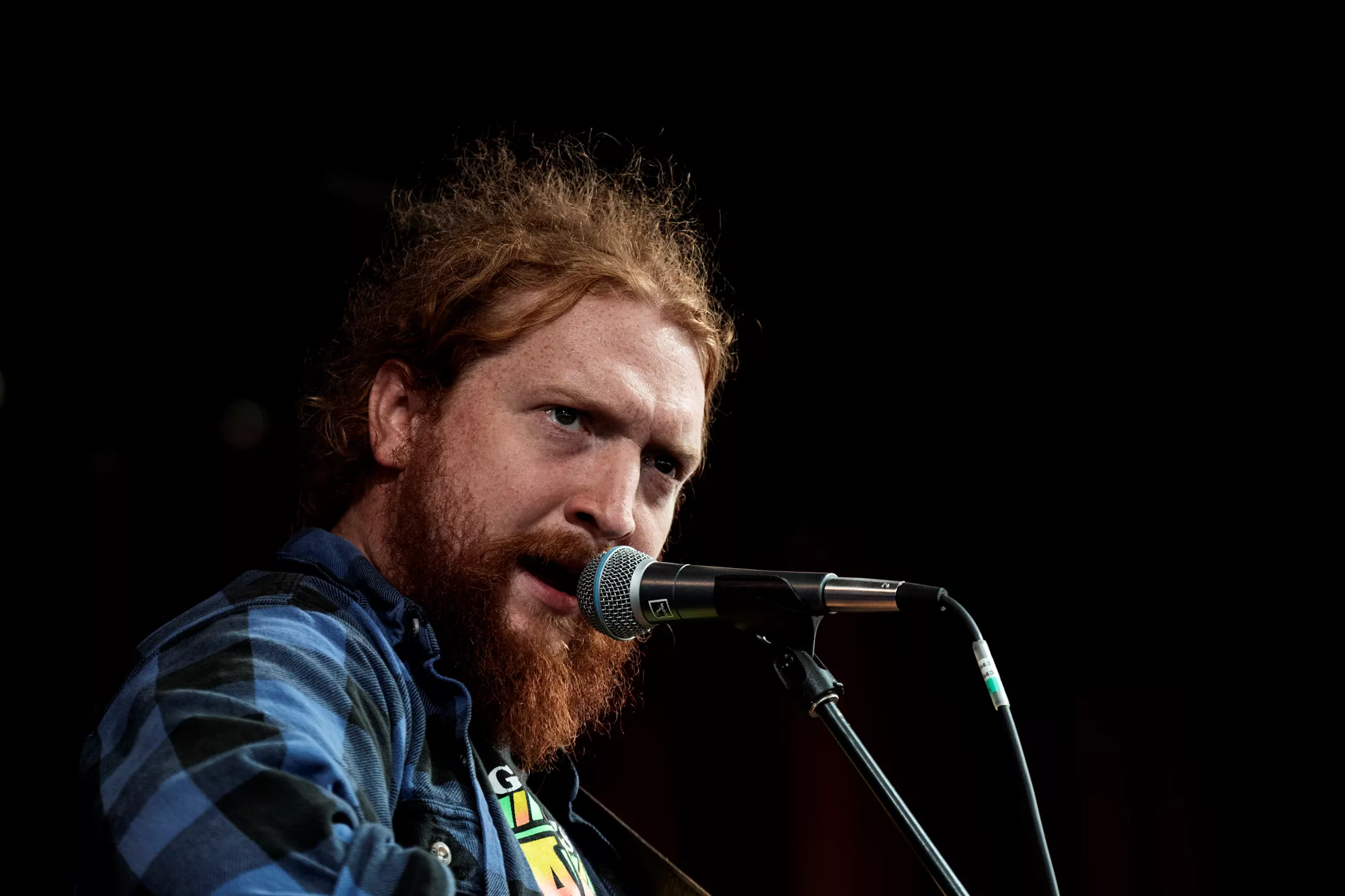 ANMELDELSE: Fjendtligt blik, venlig musik