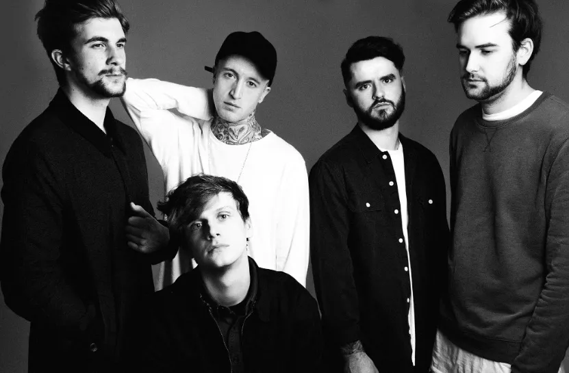 Hypet britisk posthardcore-rock til Danmark