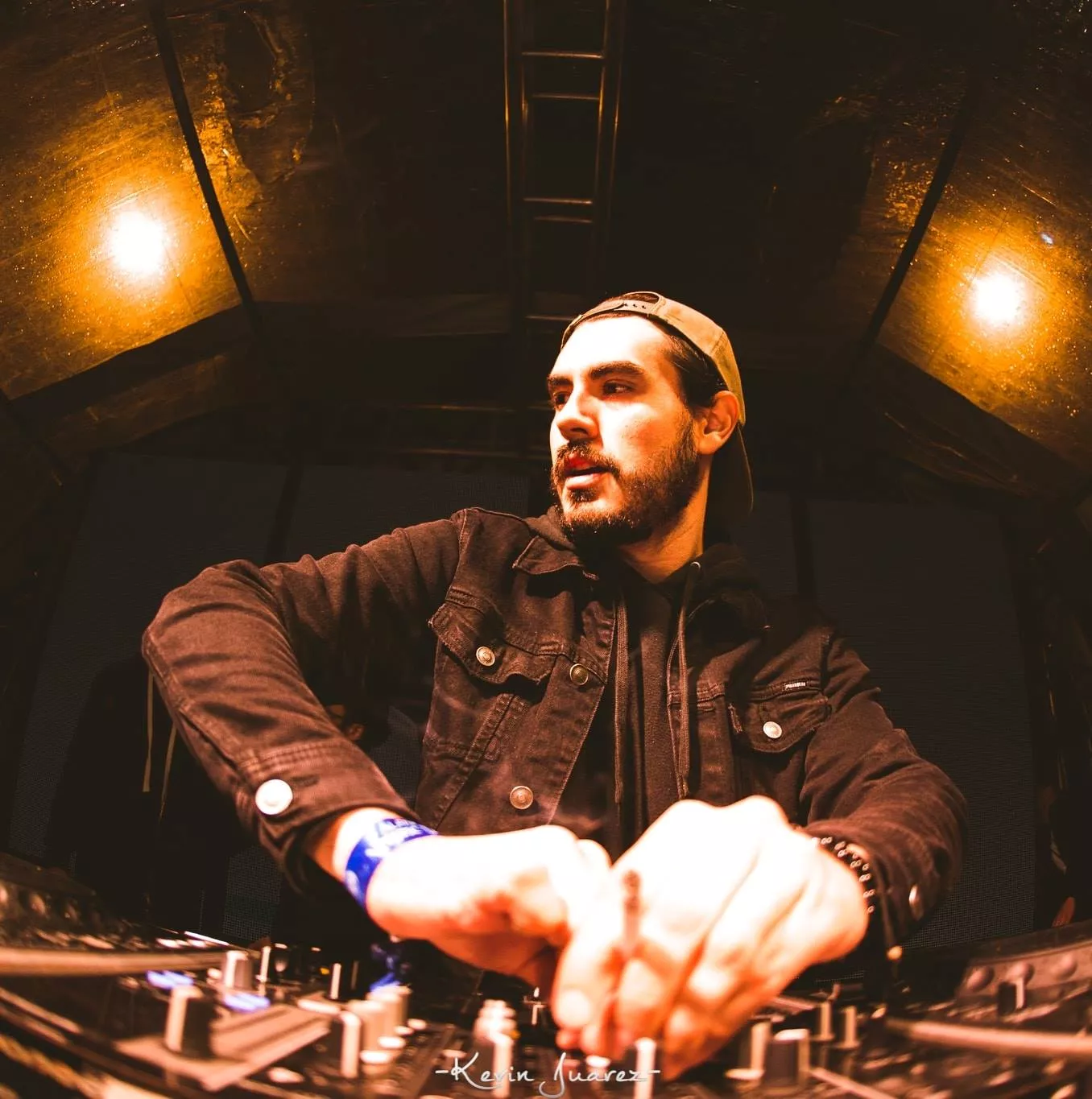 Hasta la vista psy-fiesta