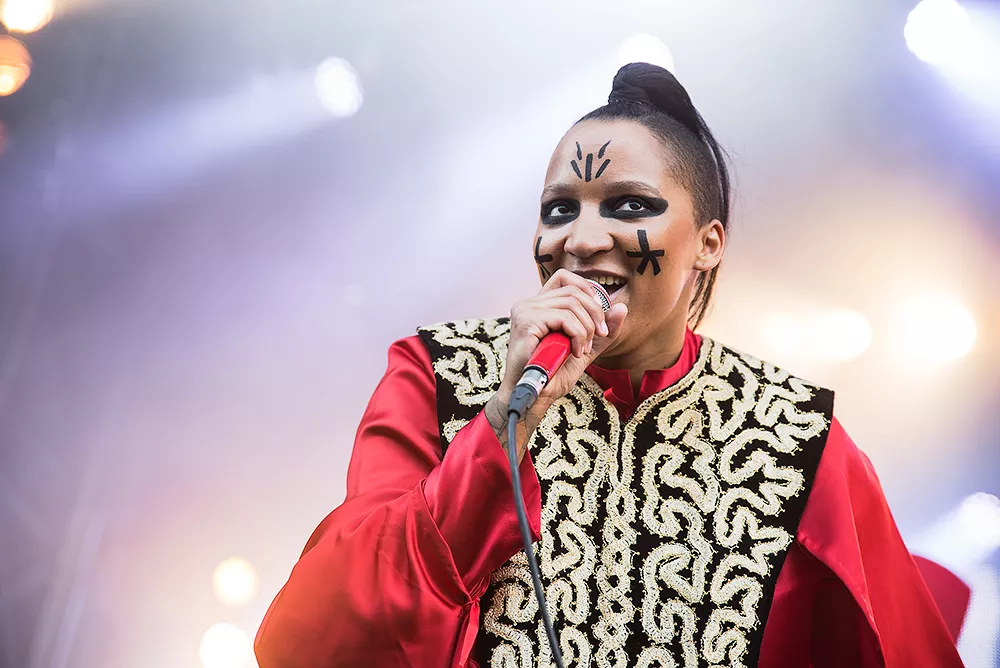 Lucy Love på tour i Danmark