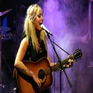 Eivør Pálsdóttir erstatter Mugison på Vega