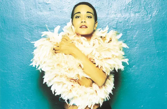 Caroline Henderson giver Cinemataztic-koncerter