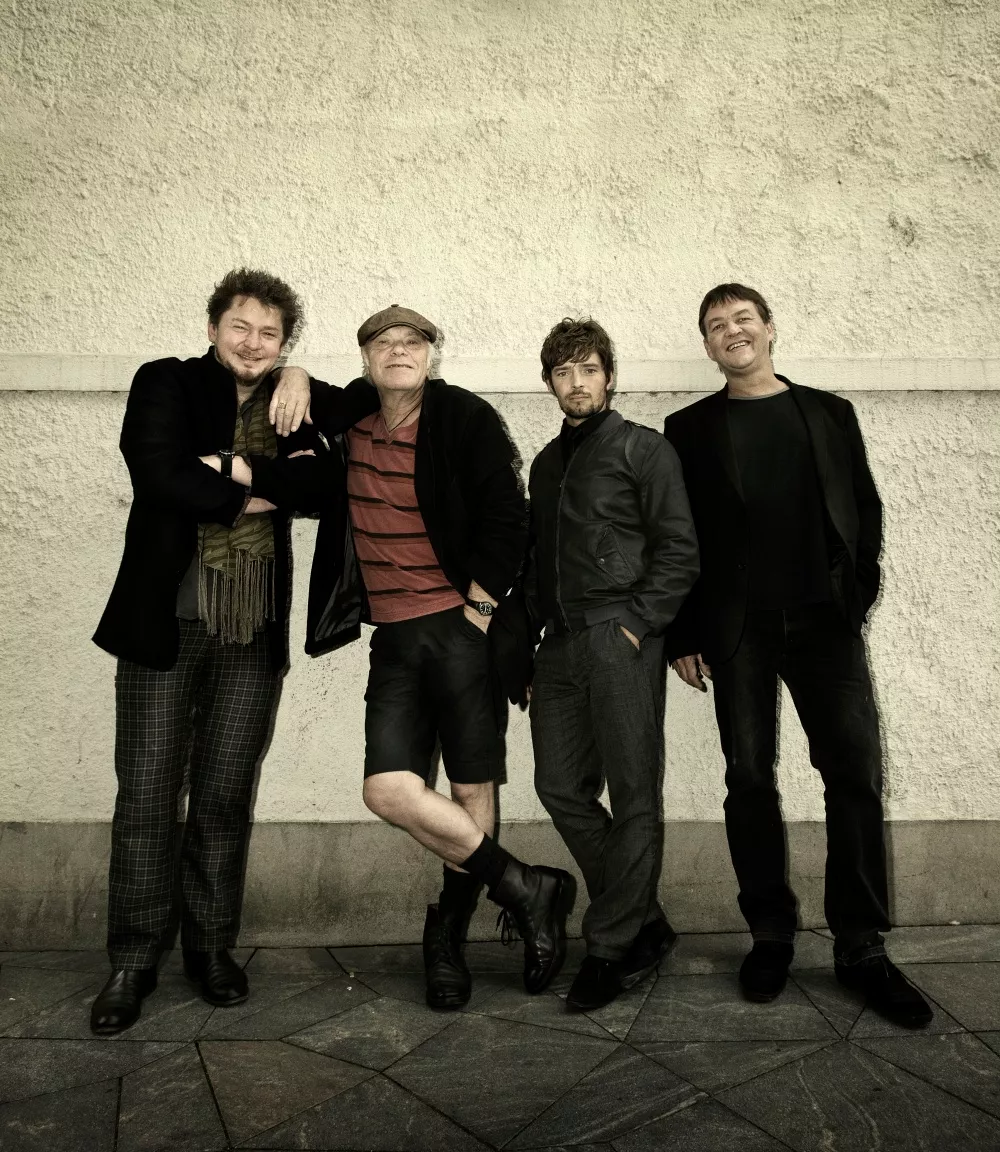 Kim Larsen & Kjukken giver ekstrakoncert i Vega