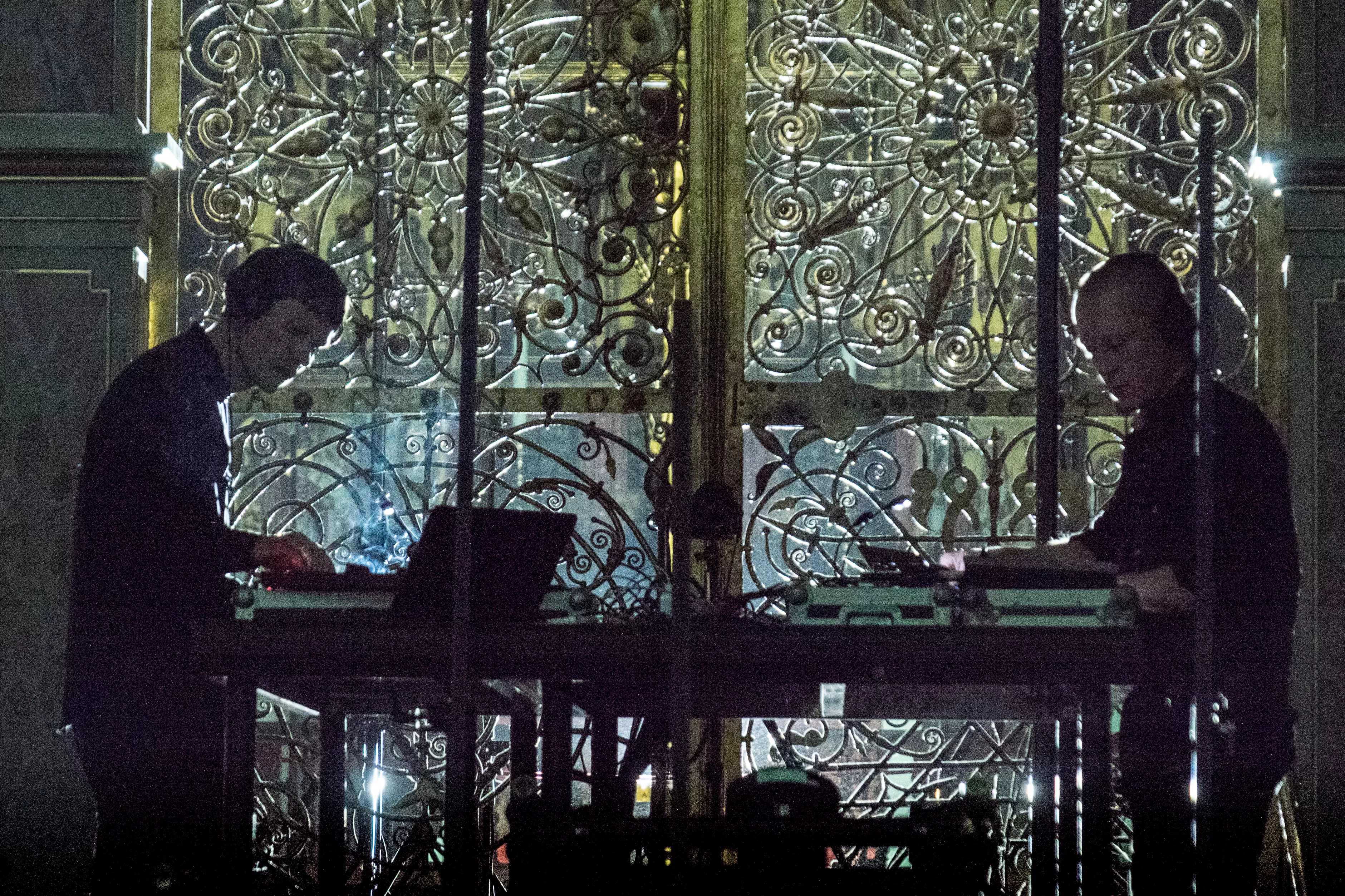 Den Sorte Skole giver skræddersyet show på Roskilde Festivals Orange Scene