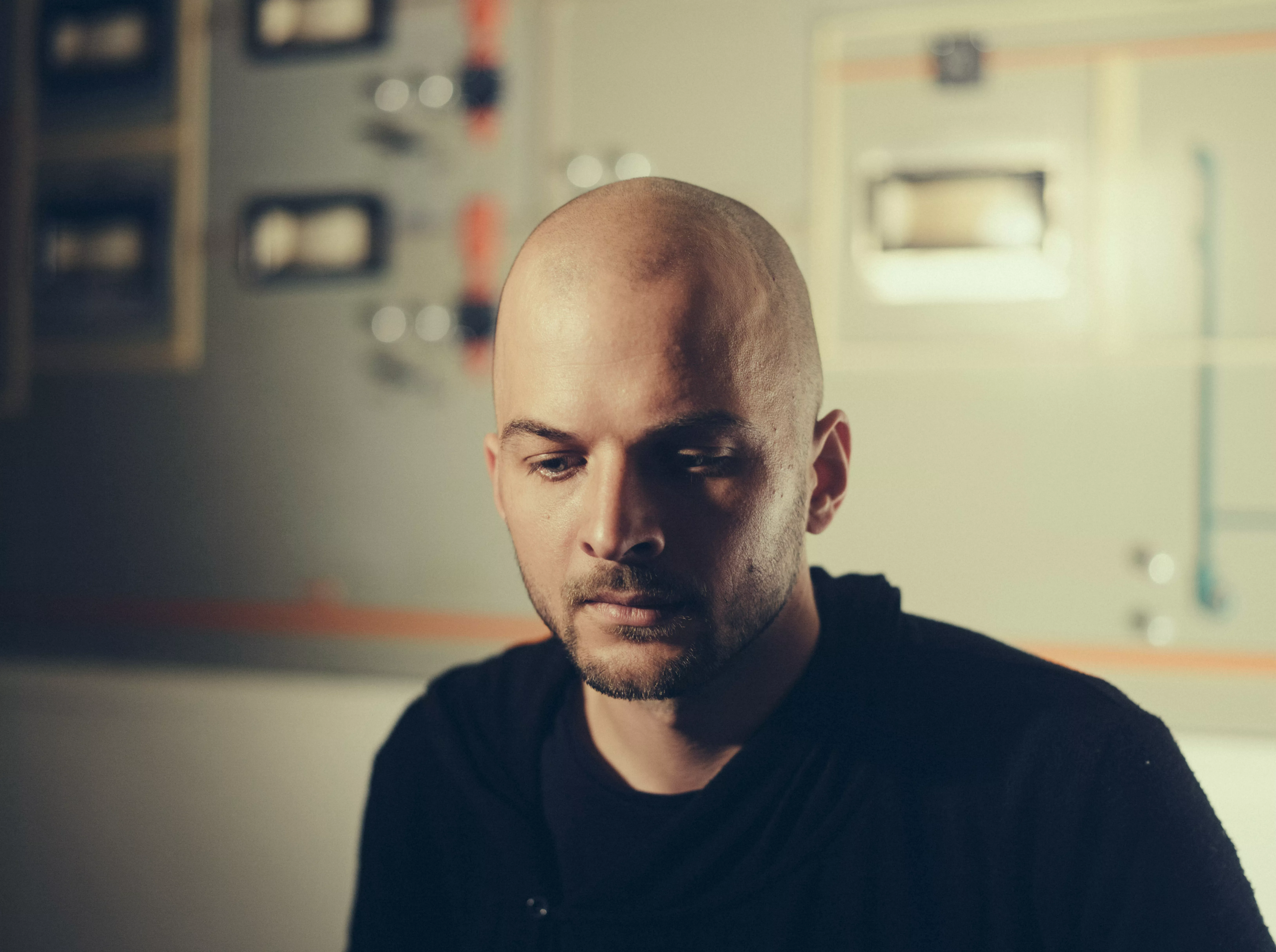 Nils Frahm giver koncerter i Danmark