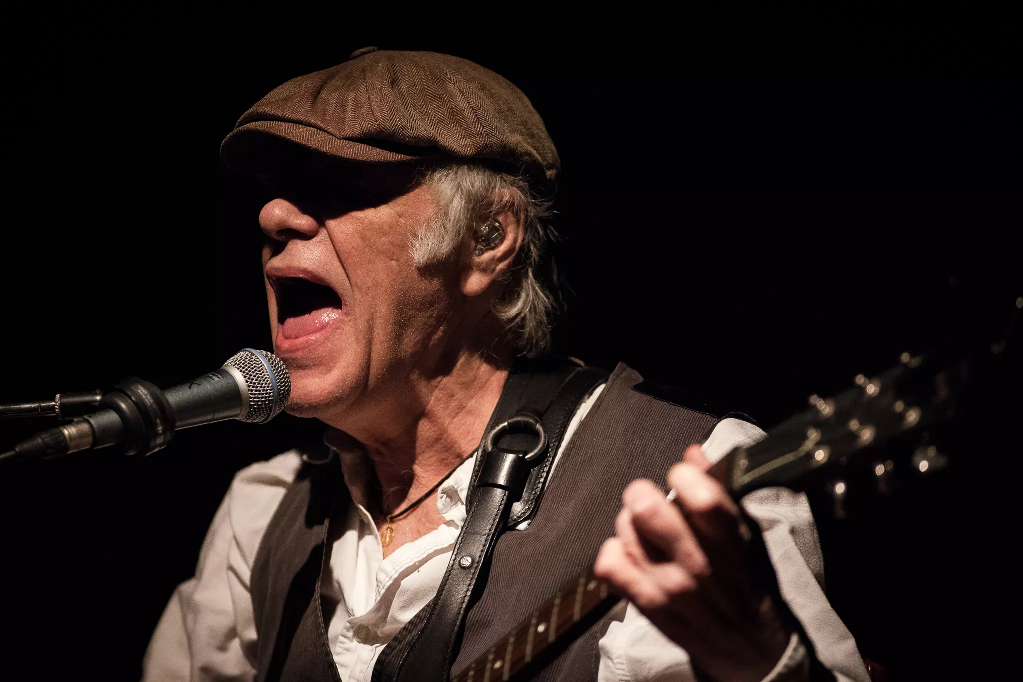 Danskerne mindes Kim Larsen – topper igen hitlisterne