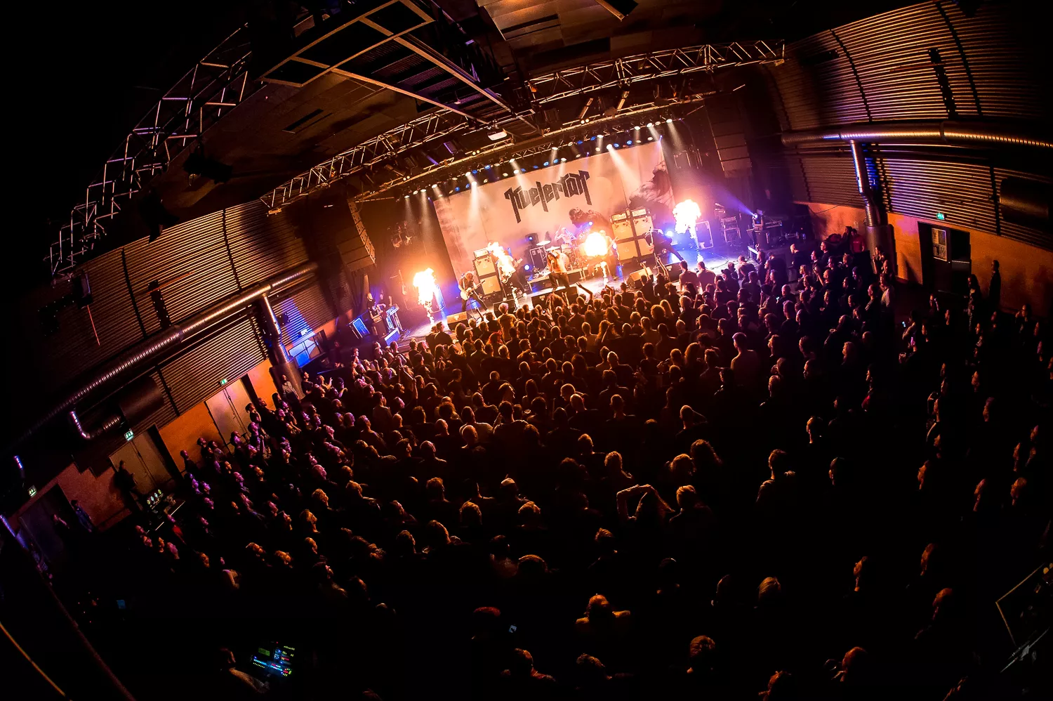 Kvelertak varmer opp til Metallica-turné med eksklusiv intimkonsert i Oslo