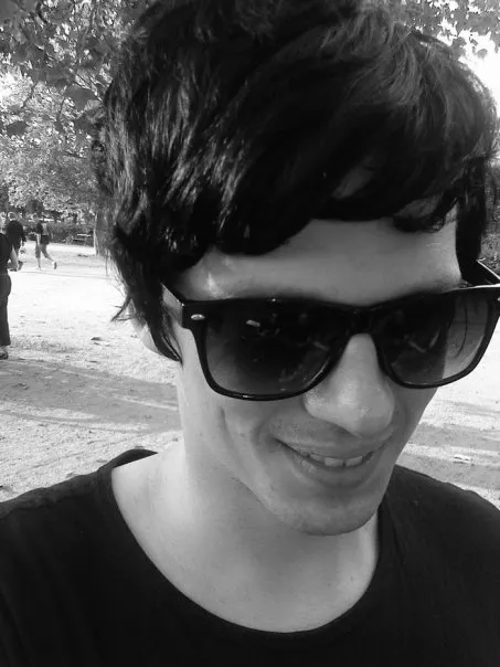 The Kissaway Trail-frontmand i nyt projekt