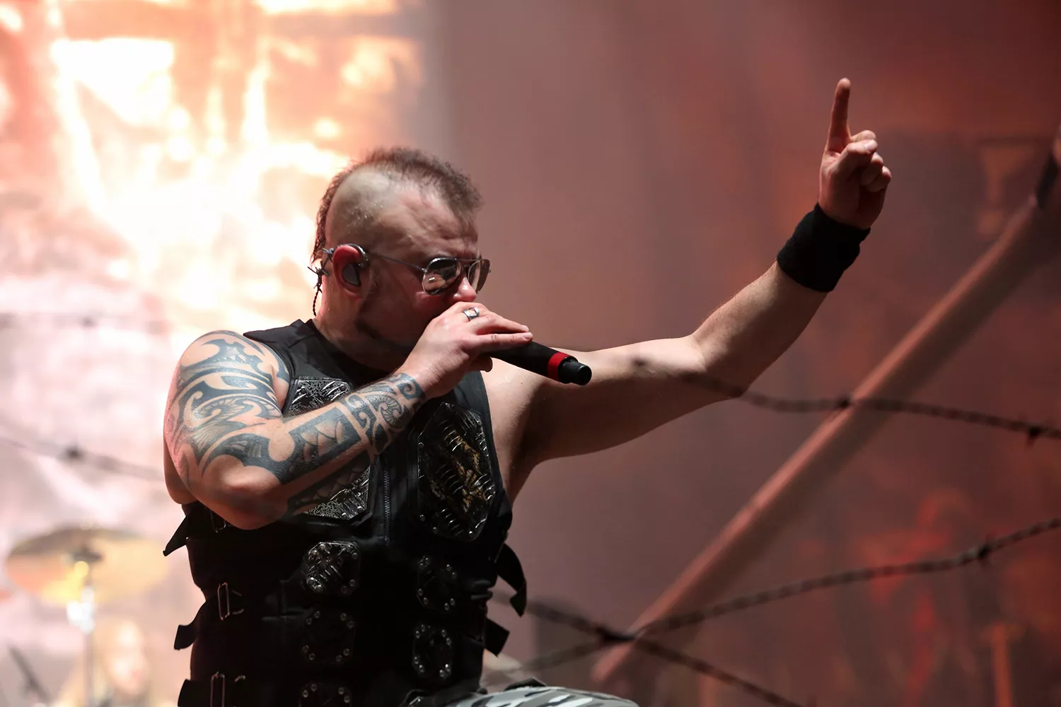 Sabaton giver dansk arenakoncert – med Eurovision-vindere som opvarmning 