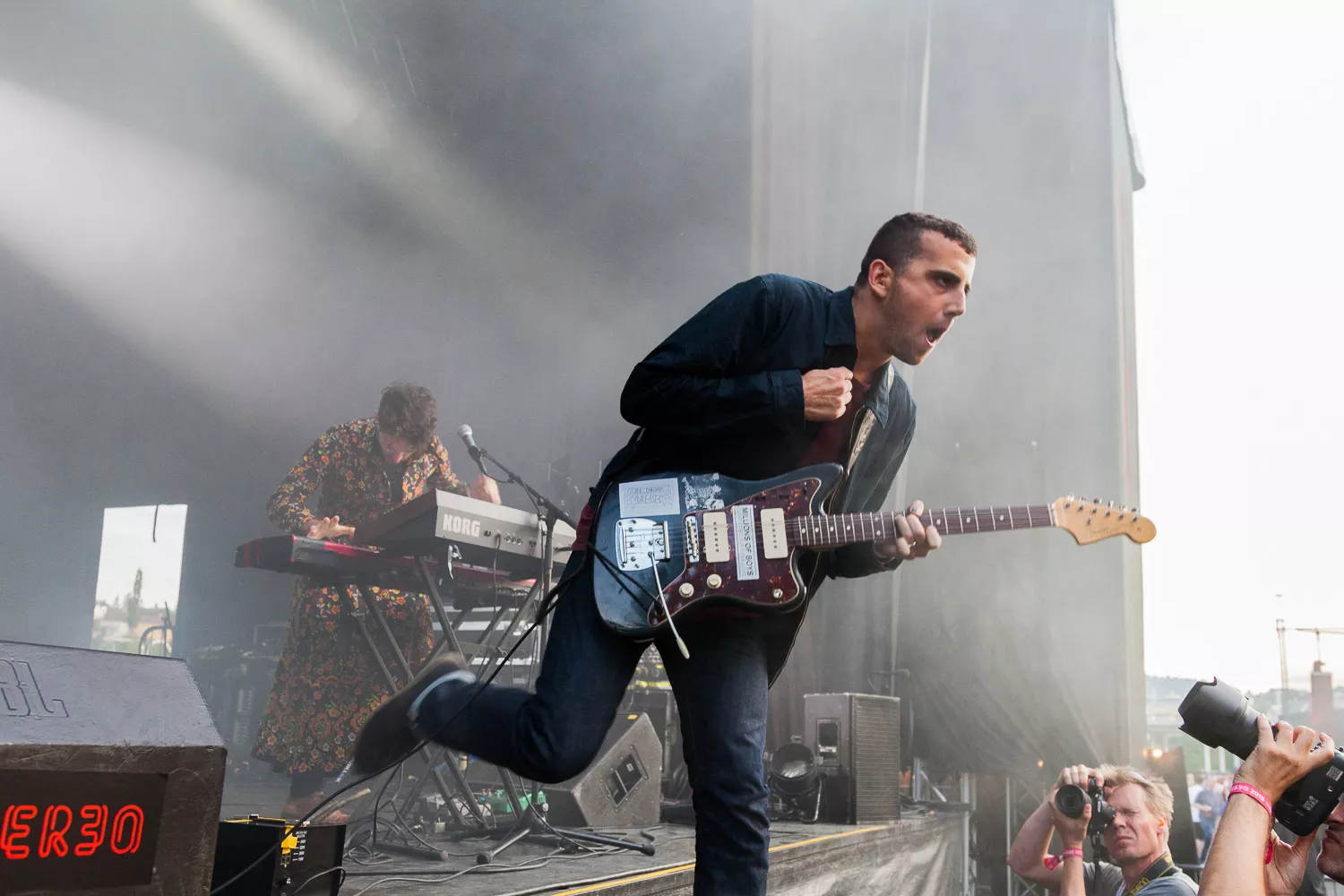 Cymbals Eat Guitars: Kanonscenen, Pstereo