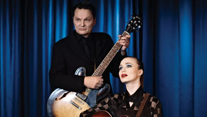 Englestemme og klimprende strenge sikrer smukt dreampop-udspil