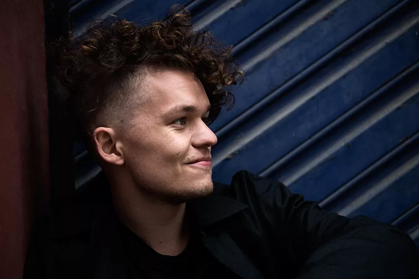 Julekalender låge 5: Hør årets bedste sang ifølge Saveus