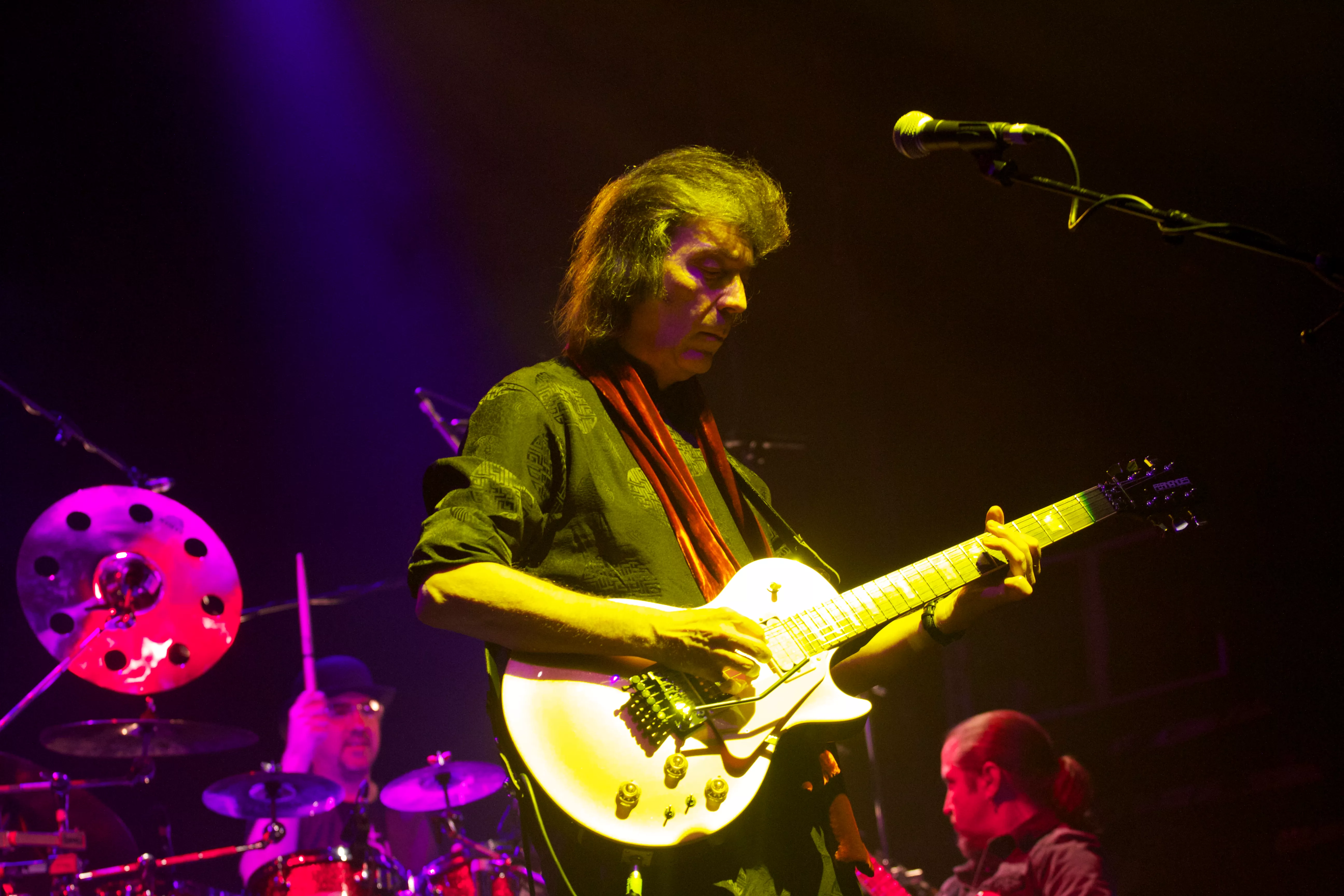 I musikkens tjeneste – et interview med Steve Hackett
