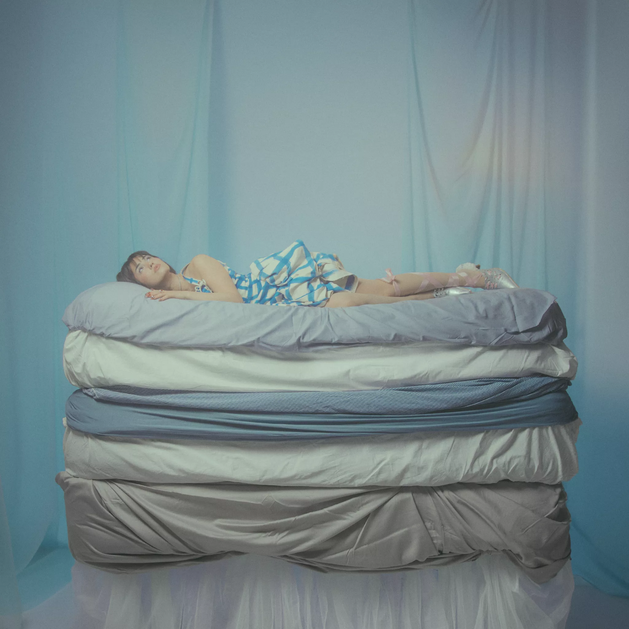 Kanske lika bra att vi ligger av när vi ligger bra - Olivia Lobato