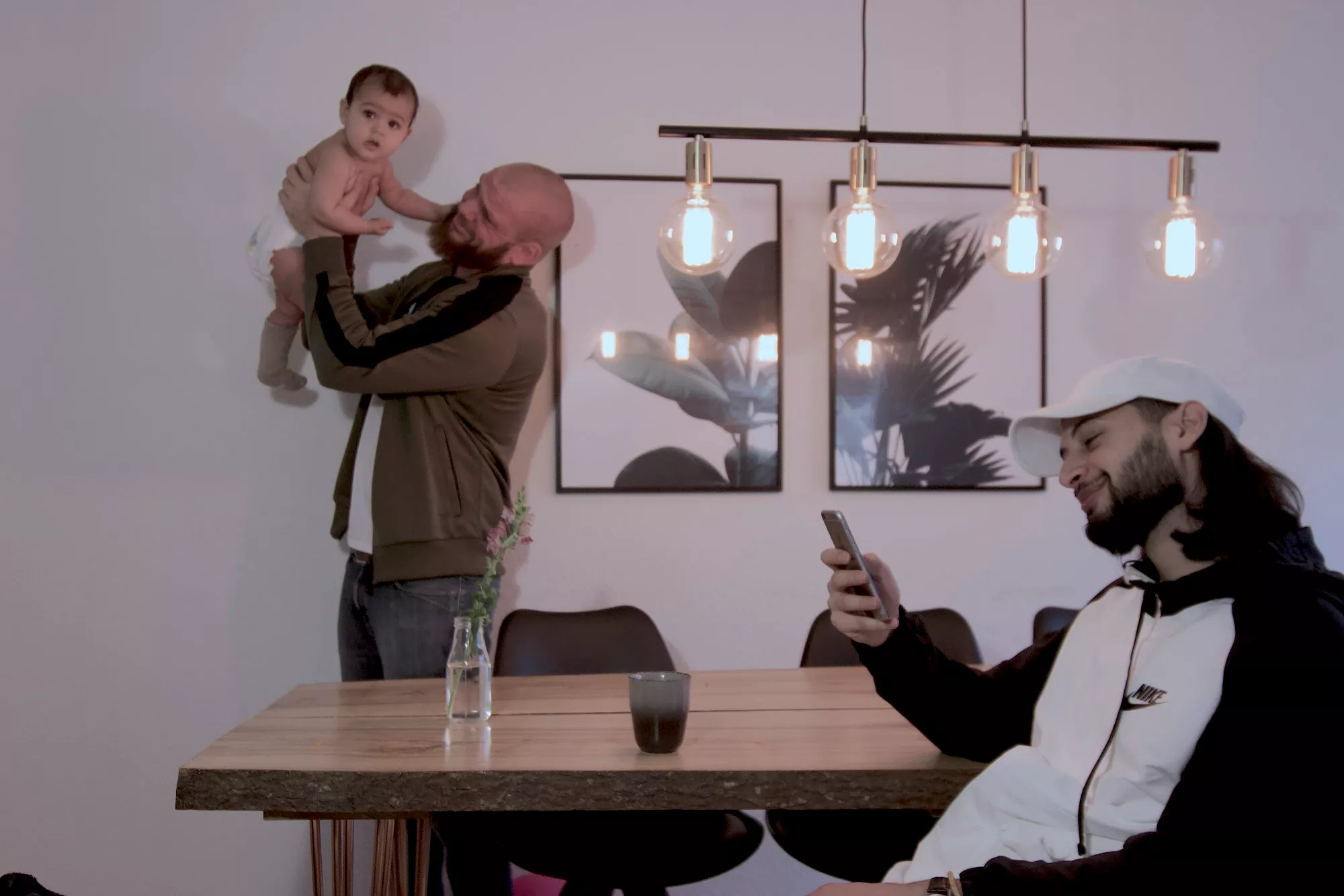 Halvklogt og fandenivoldsk: interview med The Palace 