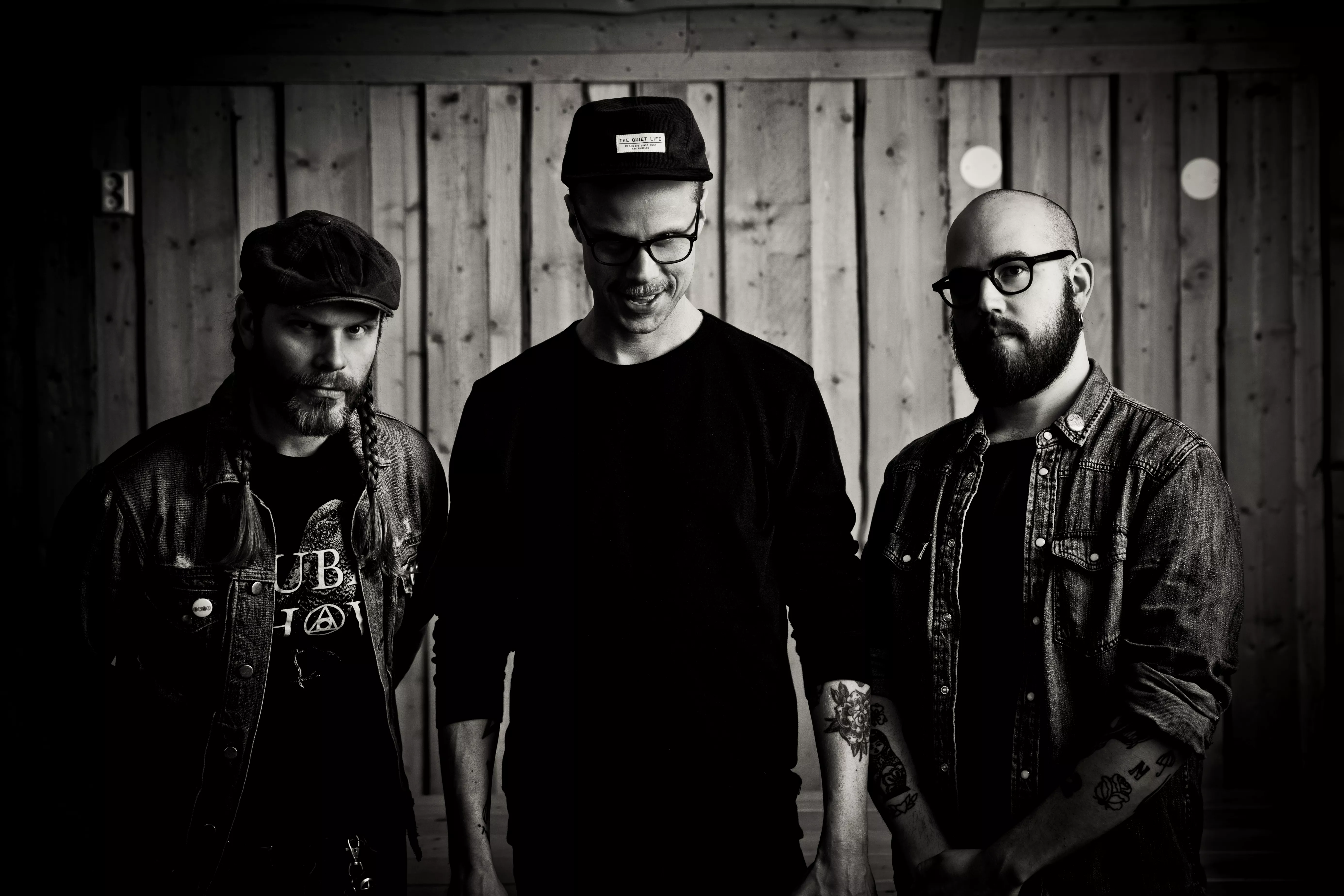 LÅTPREMIÄR: Satan Takes A Holiday släpper The Beat och medverkar i en kommande thriller