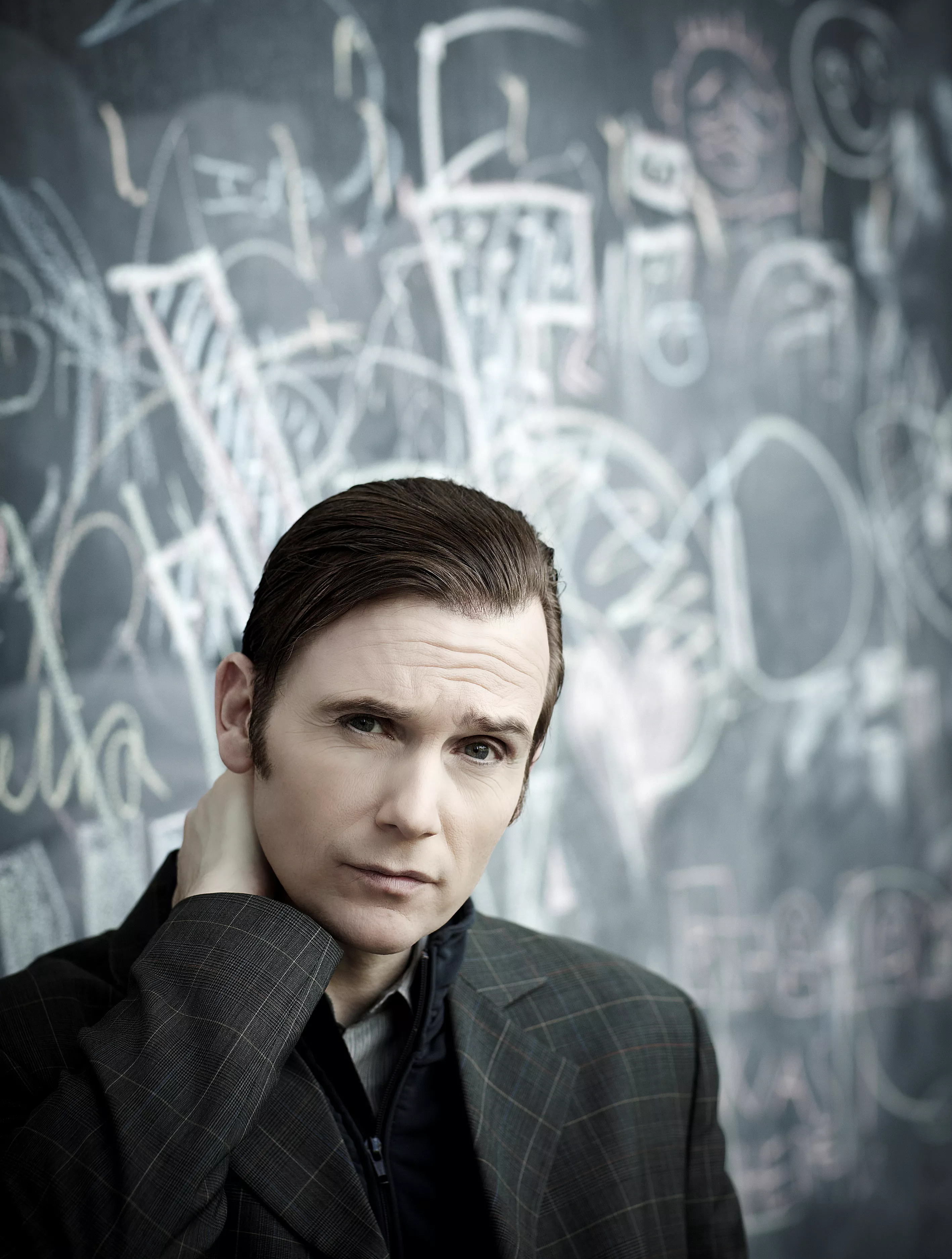 Martin Hall offentliggør talkshow-gæsterække