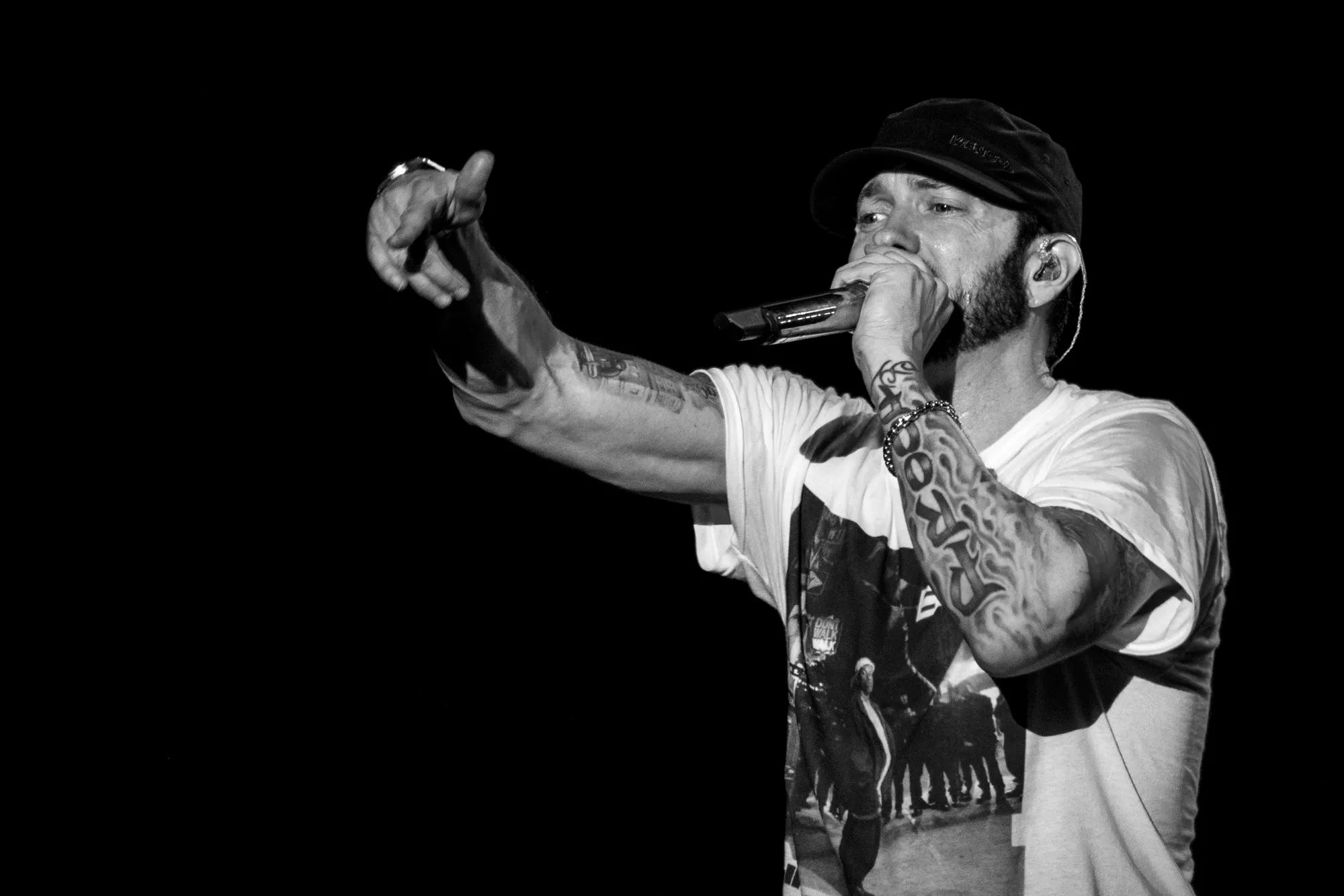 Mor til Manchester-bombeoffer går i kødet på Eminem
