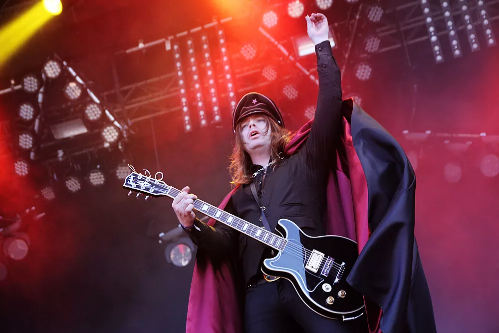 Hellacopters återförenas för festivalspelning
