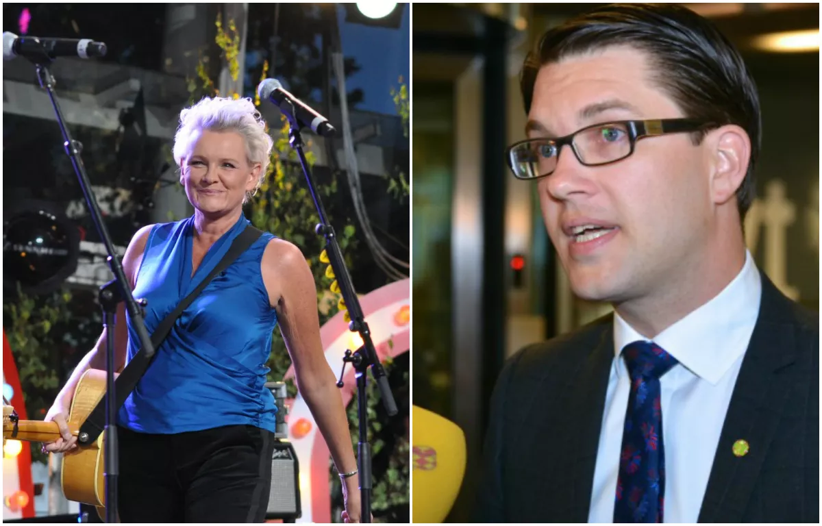 Jimmie Åkesson tolkar Eva Dahlgren – som kontrar med en donation