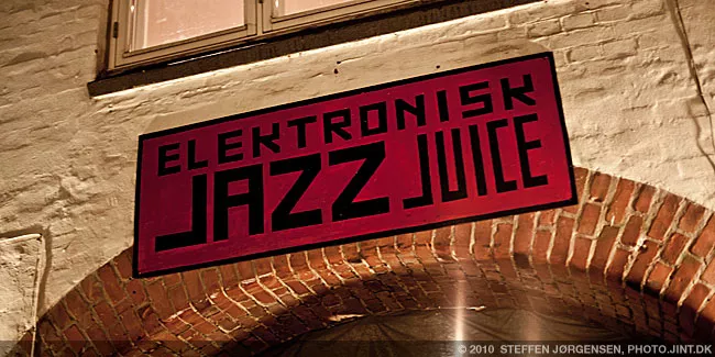 Diverse kunstnere: Elektronisk Jazzjuice, Musikcaféen, Århus