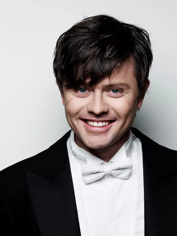 Fredrik Wikingsson: "Jag vill vara Lucinda Williams toyboy"