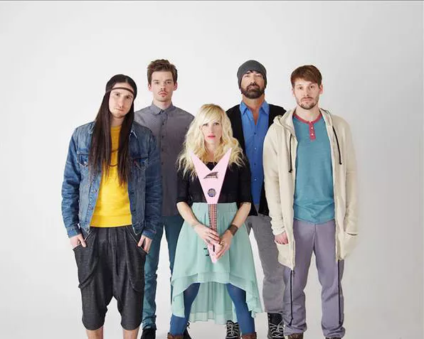 Walk Off The Earth opgraderer til Store Vega