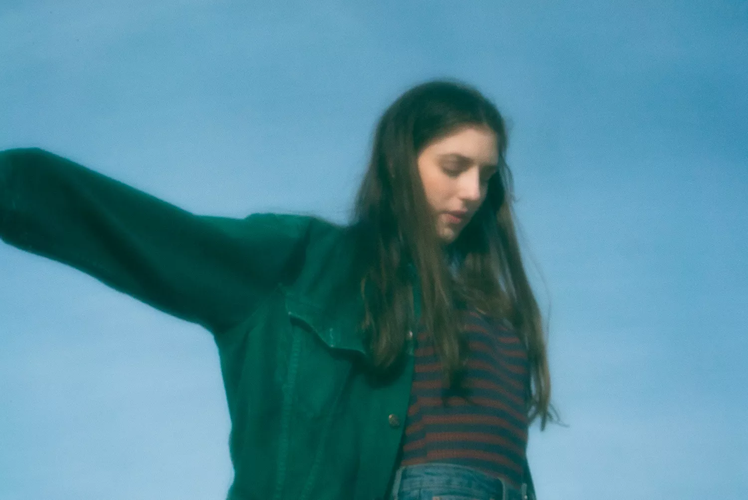 ANMELDELSE: Cover-stjernes nye udspil imponerer og keder på samme tid