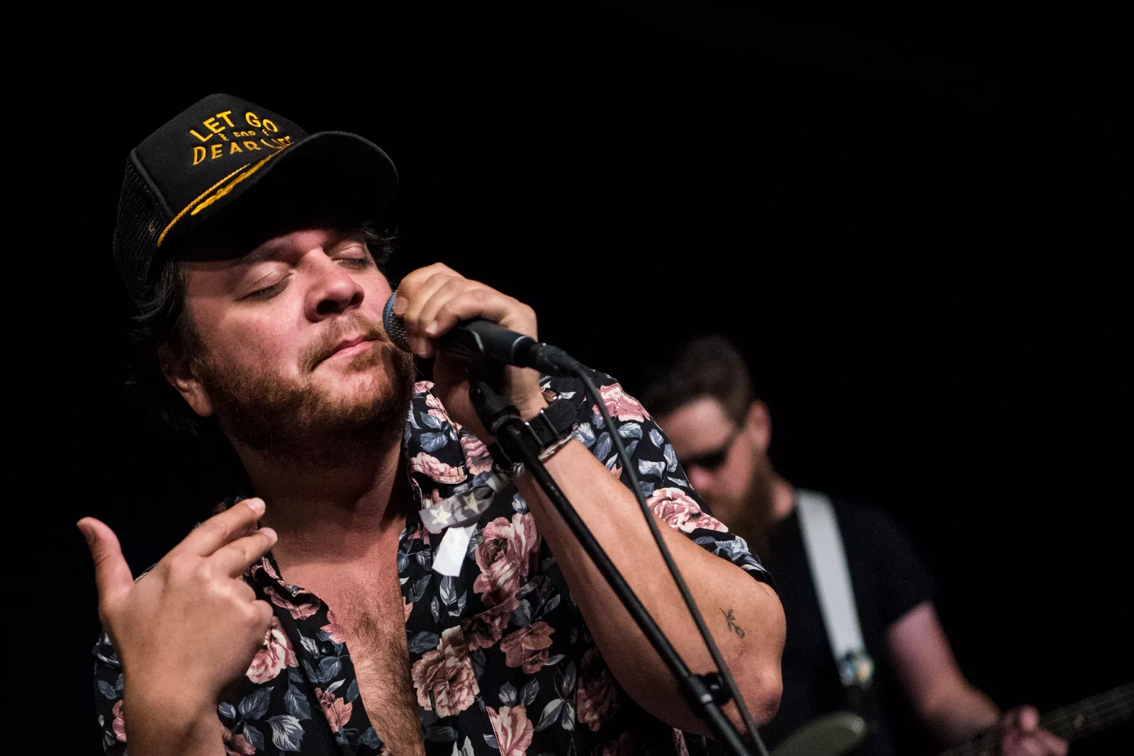 Velskrevet americana-rock med rejsningsproblemer