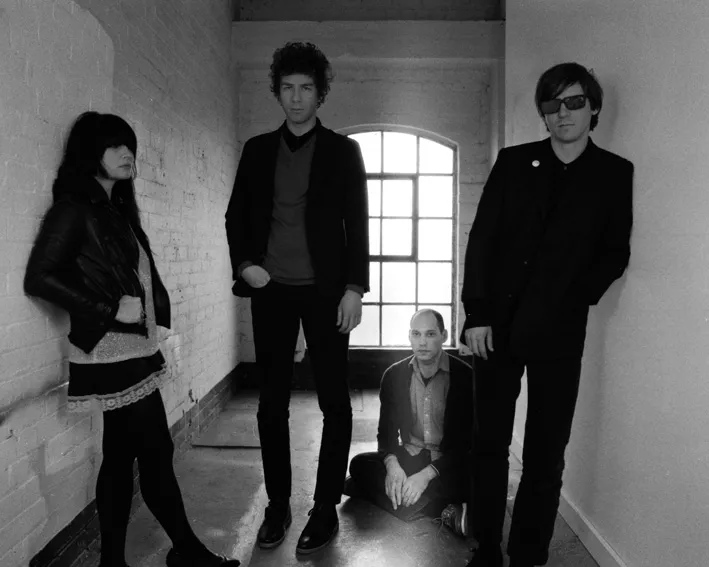 Crystal Stilts: In love with oblivion