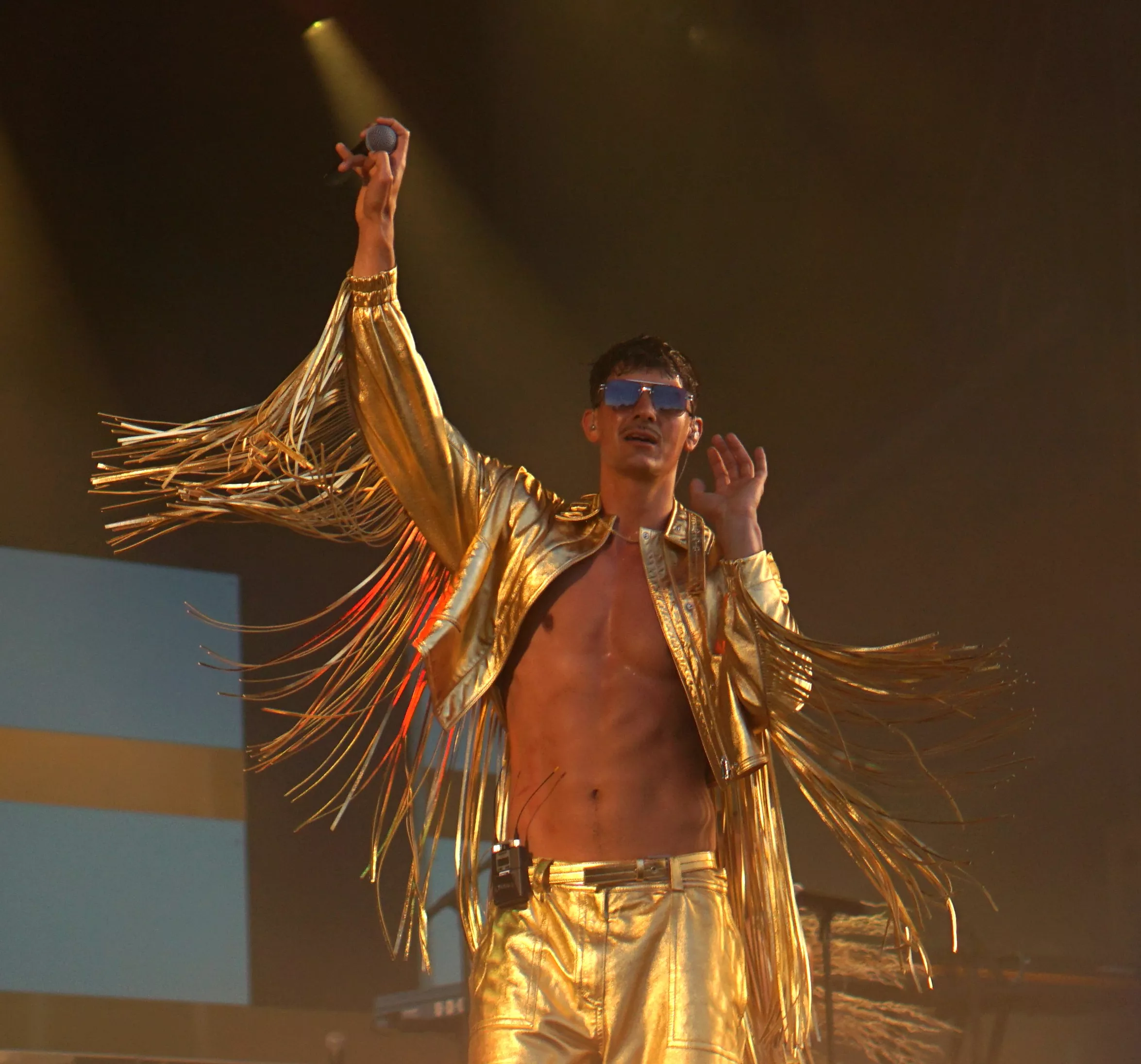 ROCK UNDER BROEN 2023: Tobias Rahim gav en af karrierens stærkeste koncerter - og havde en overraskelse med