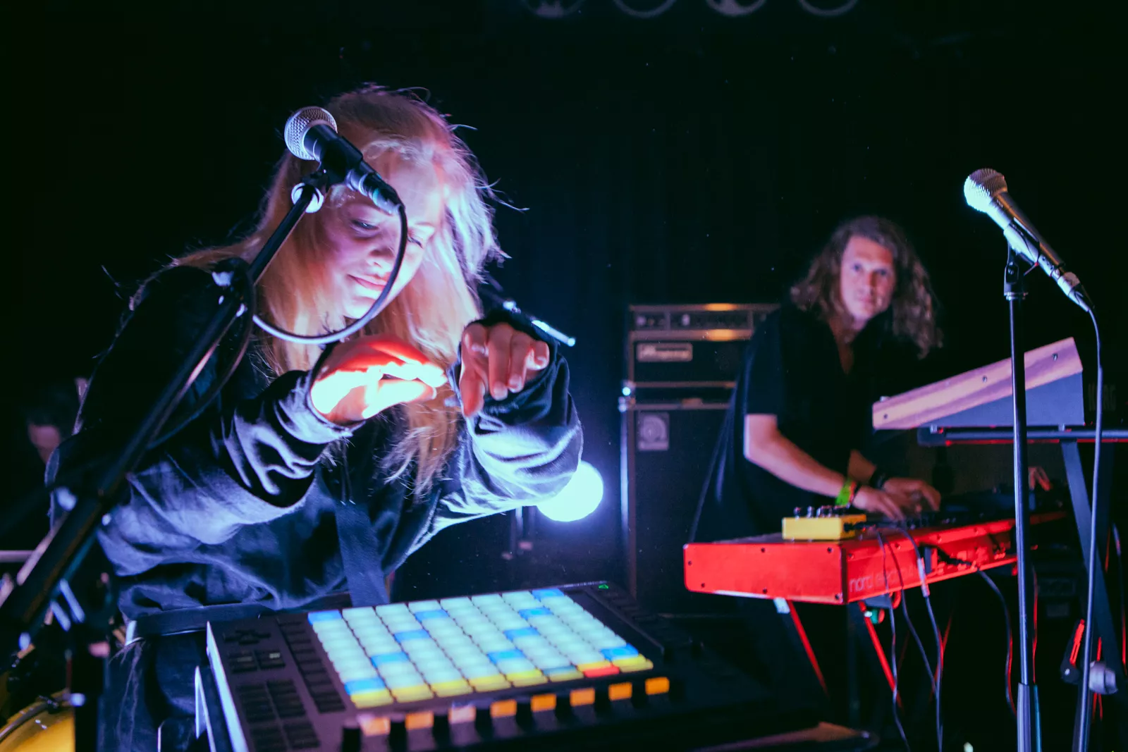 Frøder: Mono, by:Larm