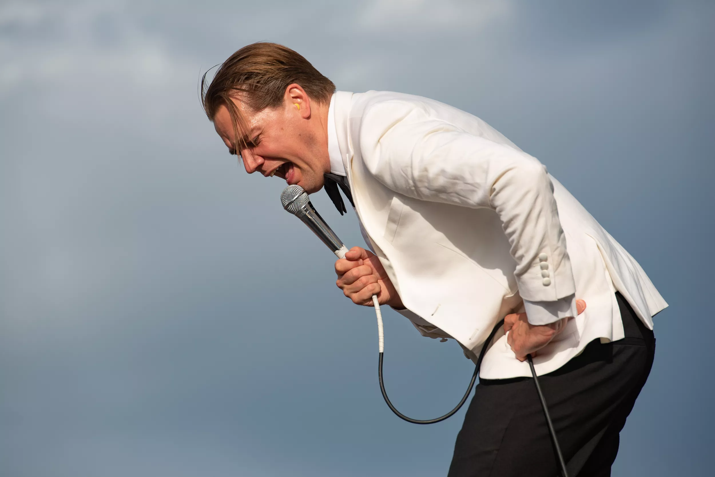 Howlin’ Pelle fra The Hives har corona – udgiver ”super eksklusivt” materiale
