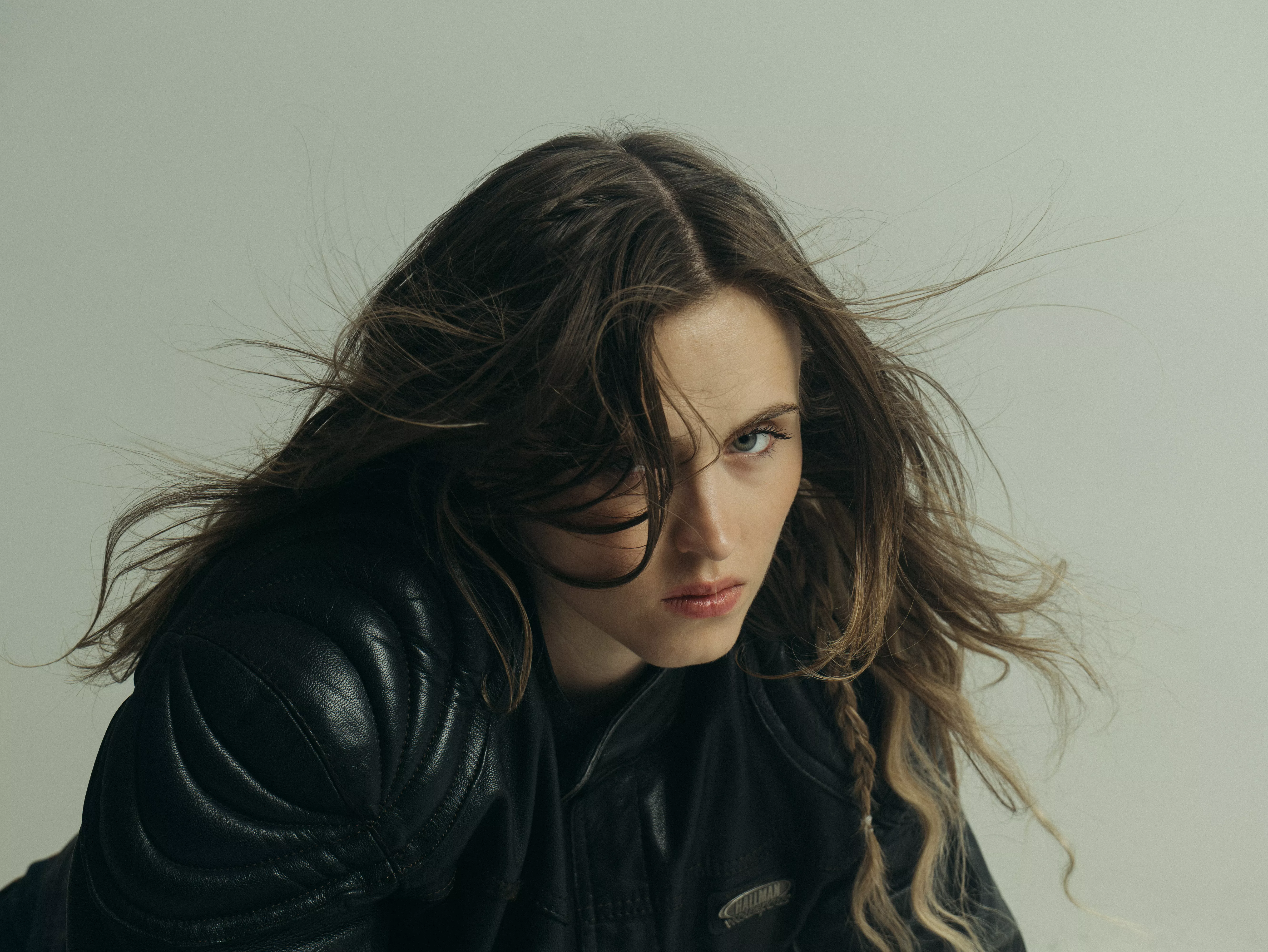 Den uppmärksammade indieartisten Elise Elvira släpper i dag sitt debutalbum "If Nobody Knows, Does It Count?".