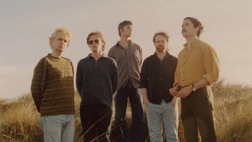 Tre nyheder i toppen af den danske hitliste – både samlet, track og vinyl