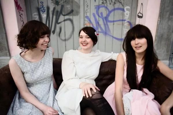 Spot Live: Darling Don't Dance – Prinsessekjoler med kant