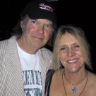 Neil Youngs bedre halvdel albumdebuterer