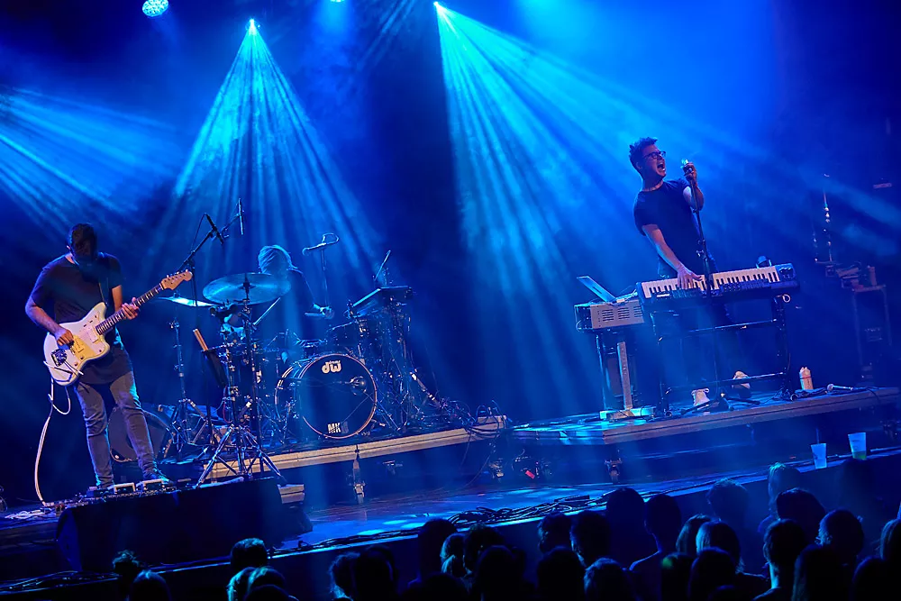 Reportage: Offspring Festival dag 1 – Son Lux var overjordisk