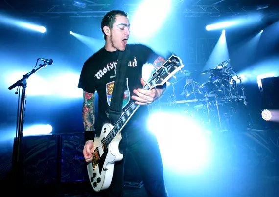 Volbeat-guitarist giver solokoncert