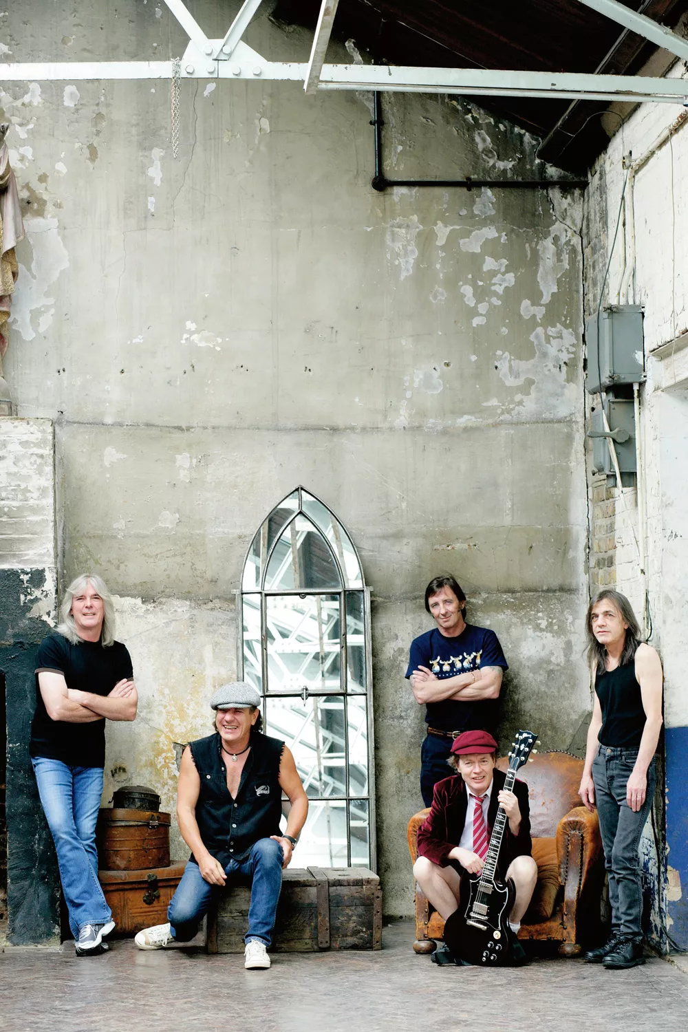 AC/DC åter på toppen av albumberget