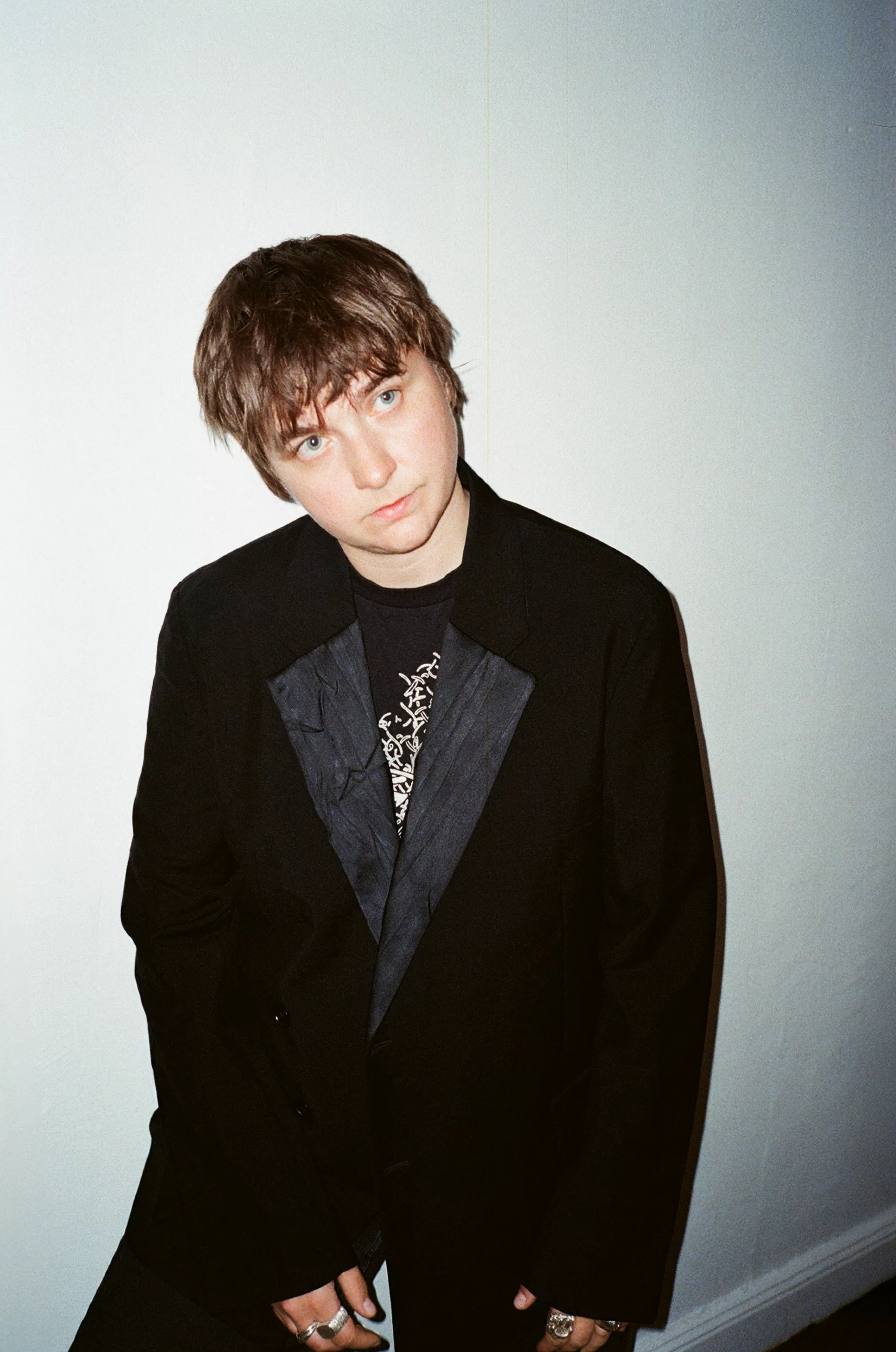 Kerstin Ljungström har tillsammans med Kasino släppt den nya singeln ”Saltvatten”.