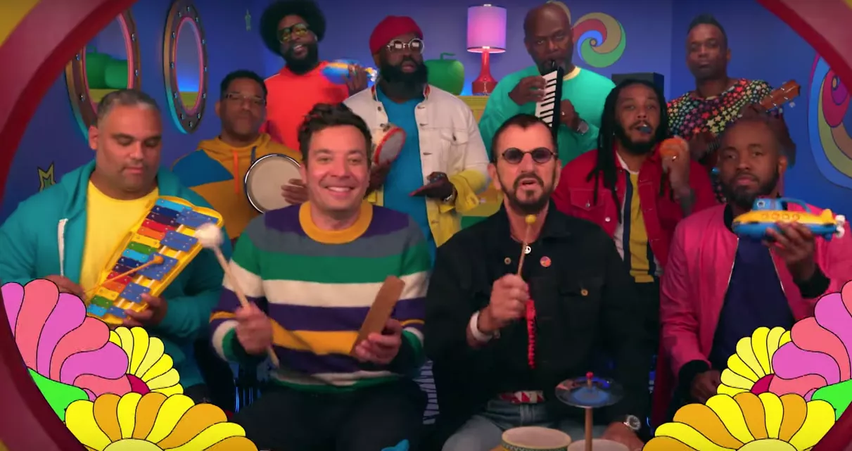 VIDEO: Ringo Starr og The Roots spiller "Yellow Submarine" på legetøjsinstrumenter
