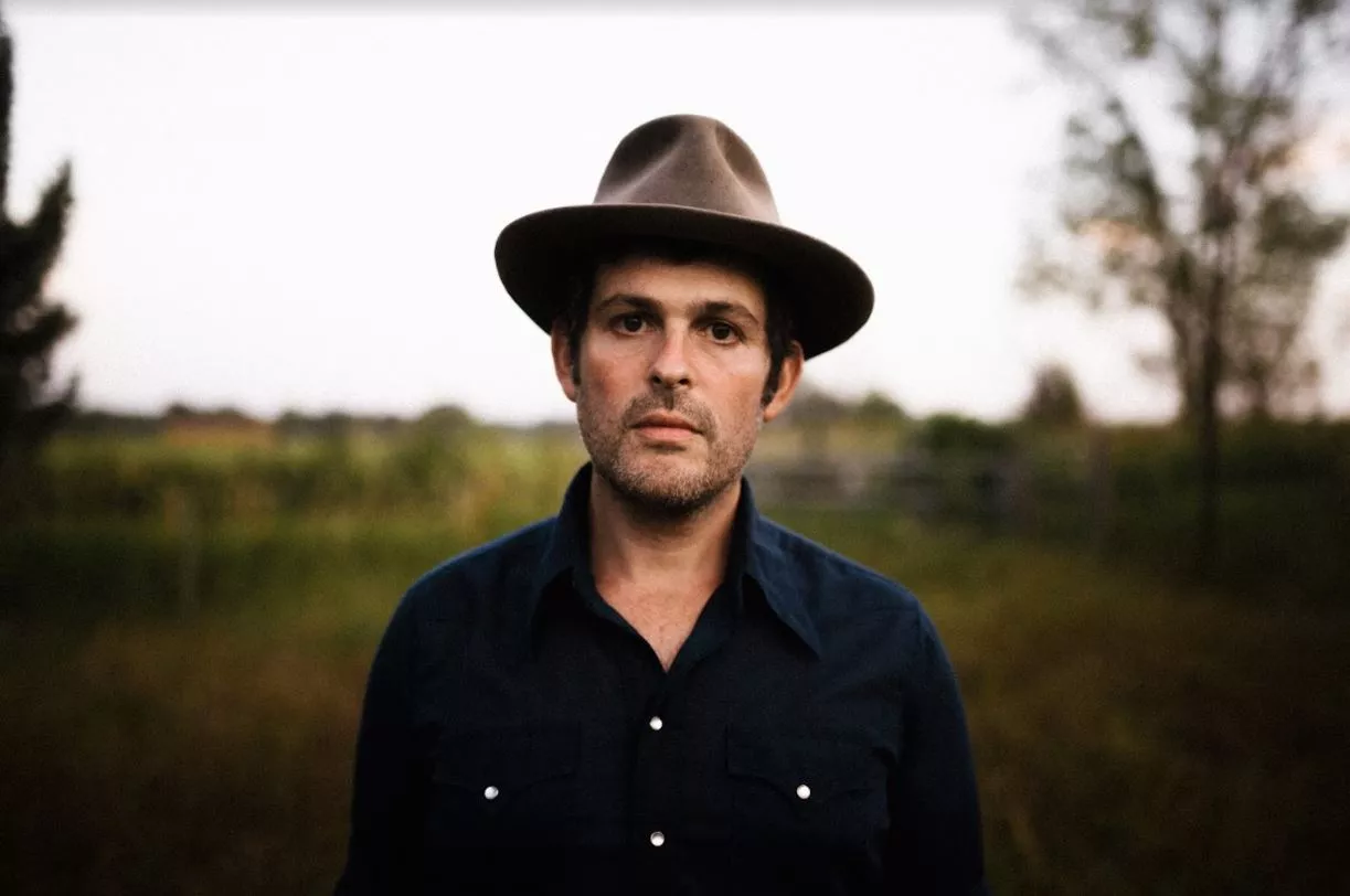 Gregory Alan Isakov giver dansk koncert 