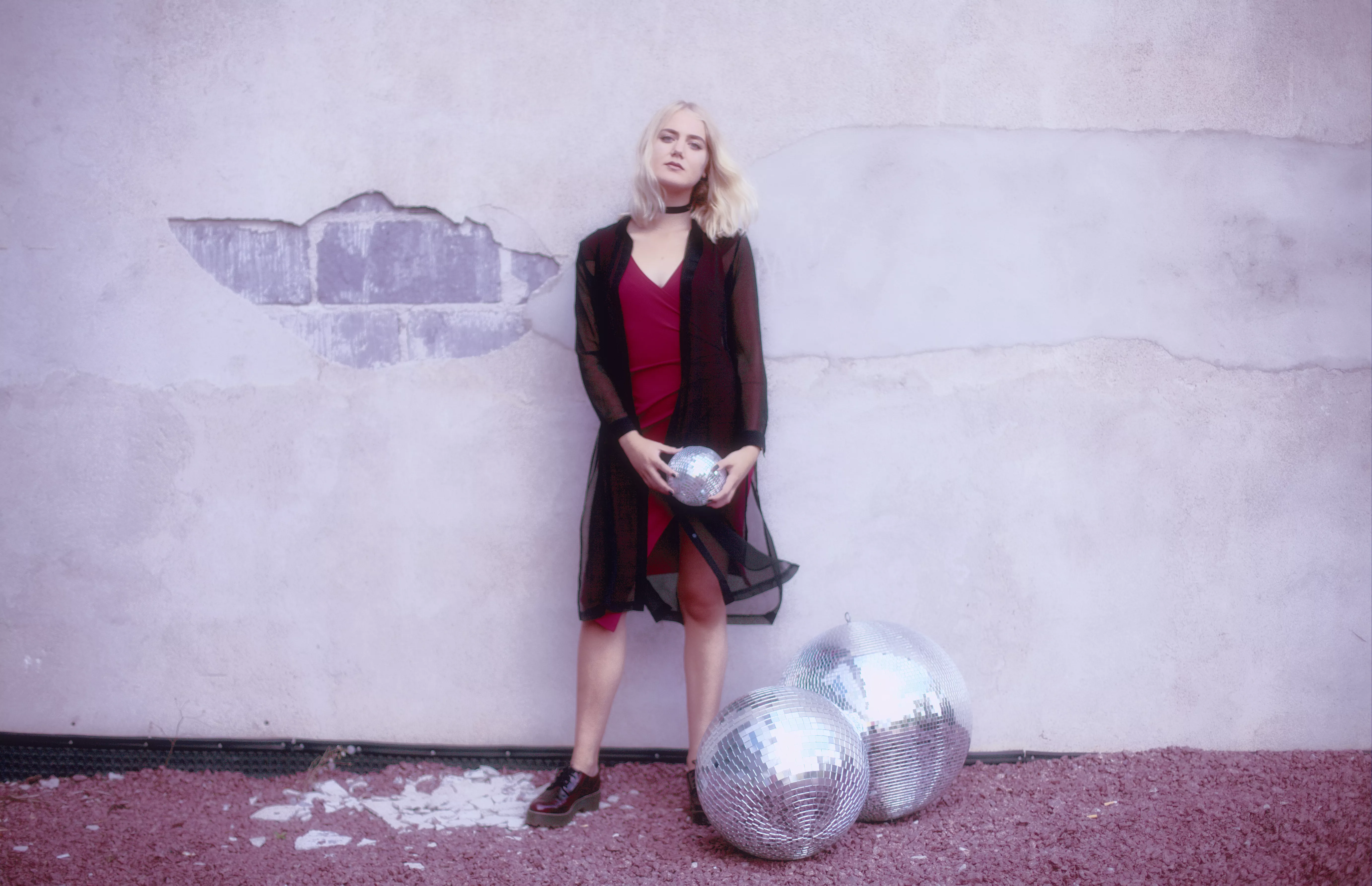 FYNDET: Julia Clara – Still Dancing