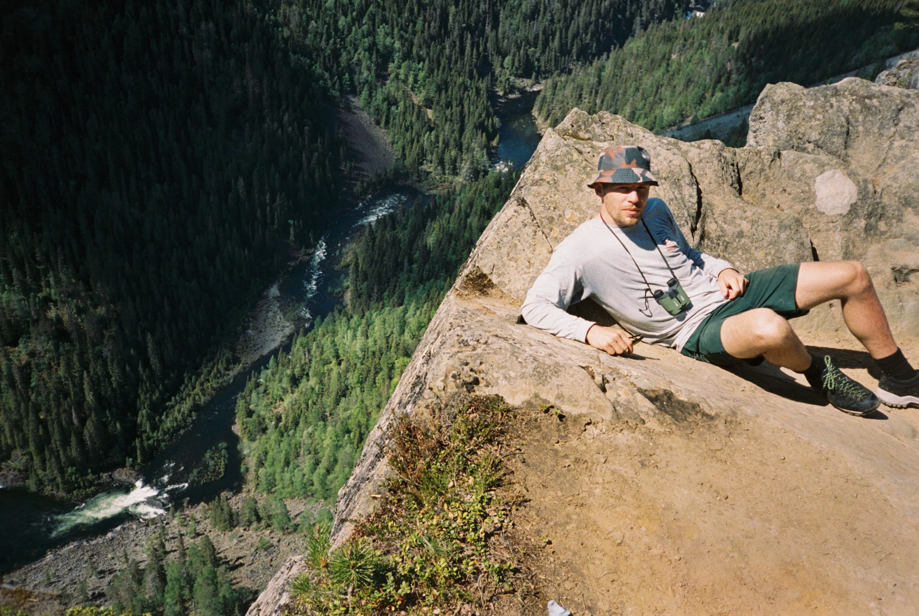 ANMELDELSE: Medan vi ventar på albumet
