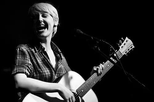 Laura Marling pratar nytt material