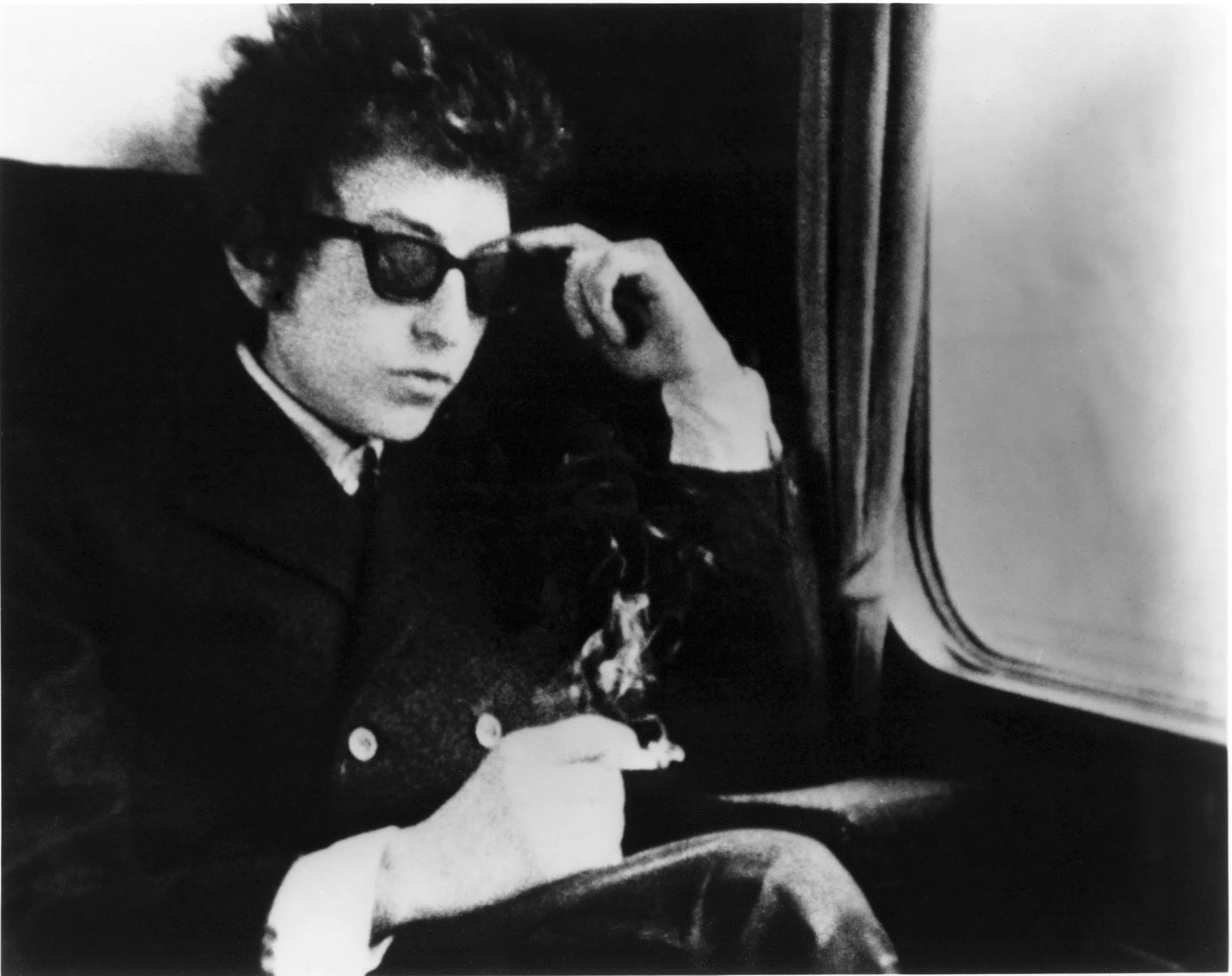 Historisk guitar på auktion