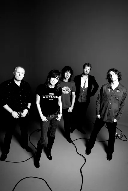 The Pretenders til Train