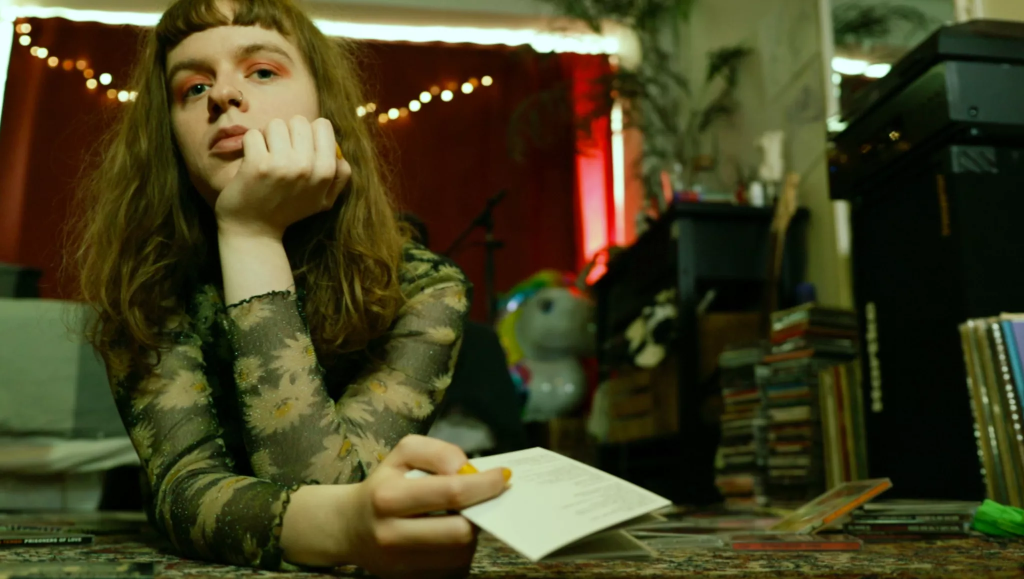 Sårbar, samfundskritisk debut fra dansk debutant