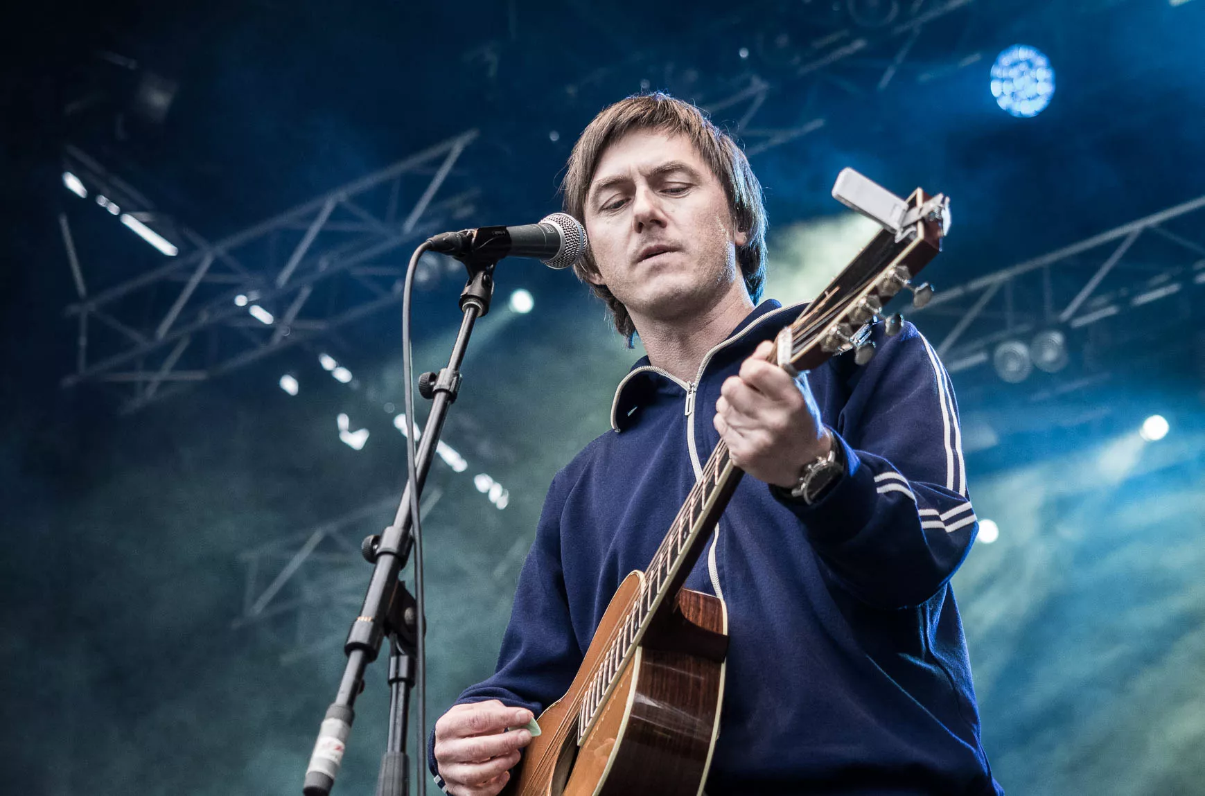 Klar for en ny type debut: — Jeg skriver tekster jeg ikke kunne skrevet før